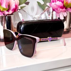 CHANEL Sunglasses Will provide COA